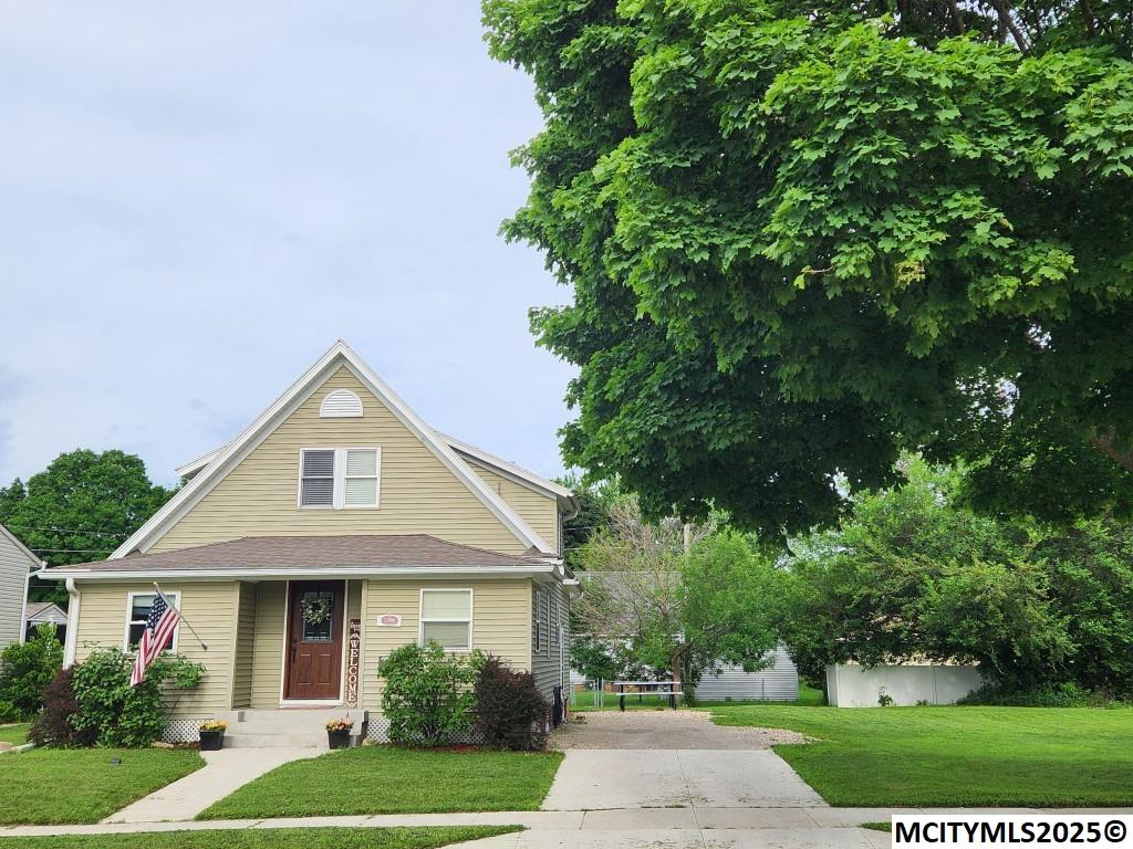 1306 N Rhode Island Mason City IA 50401