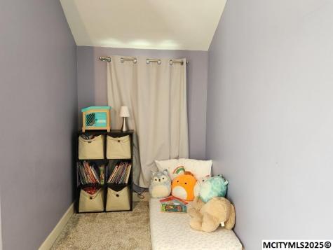 1306 N Rhode Island Mason City IA 50401