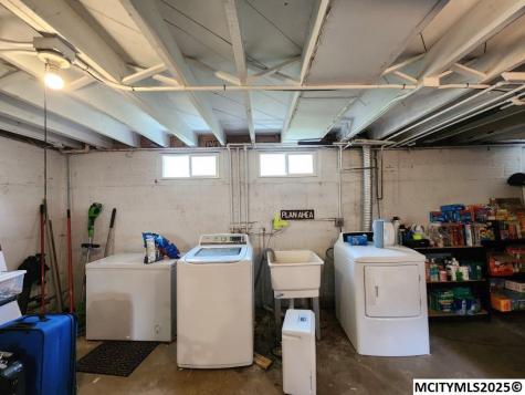 1306 N Rhode Island Mason City IA 50401