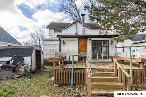 120 16th NE Mason City IA 50401
