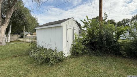 807 10th NE Mason City IA 50401