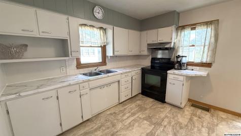 807 10th NE Mason City IA 50401