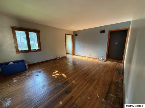 1534 N Rhode Island Mason City IA 50401