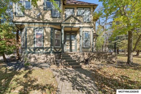 324 2nd Street SE Mason City IA 50401