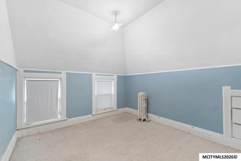 324 2nd Street SE Mason City IA 50401