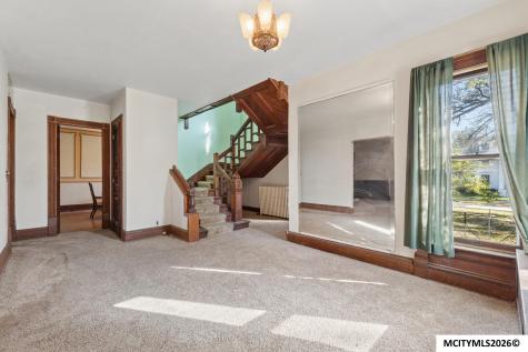 324 2nd Street SE Mason City IA 50401