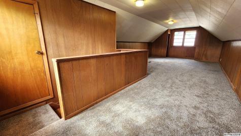 212 S Ohio Mason City IA 50401