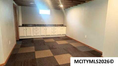 708 16th SE Mason City IA 50401