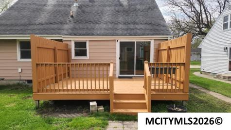 708 16th SE Mason City IA 50401