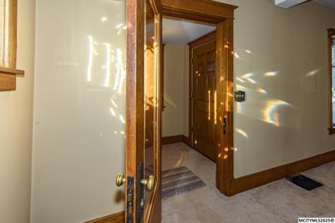 221 9th NW Mason City IA 50401