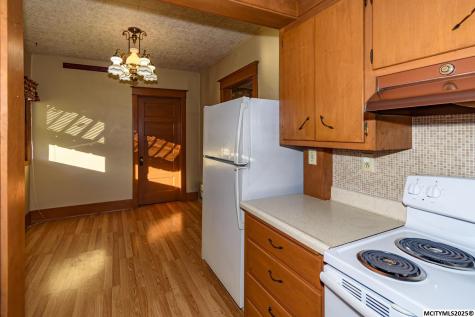 221 9th NW Mason City IA 50401