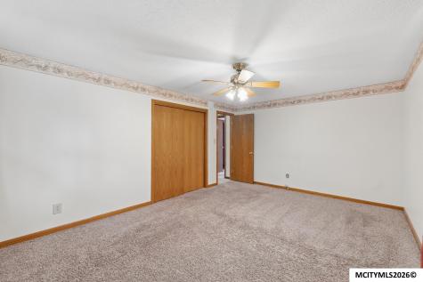 1304 S Virginia Avenue Mason City IA 50401