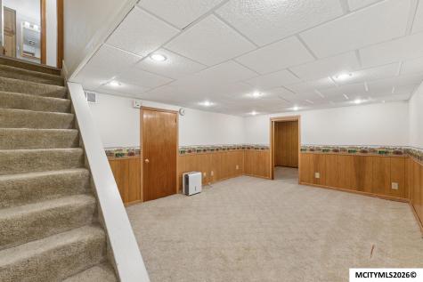1304 S Virginia Avenue Mason City IA 50401