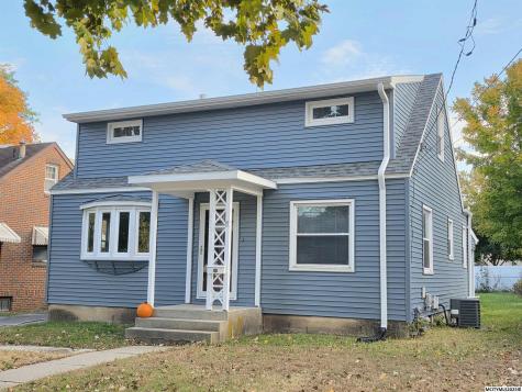 635 10th NE Mason City IA 50401