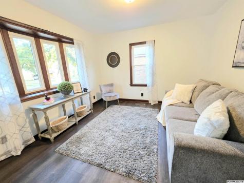 635 10th NE Mason City IA 50401