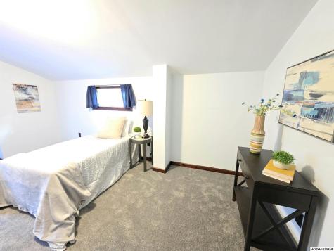 635 10th NE Mason City IA 50401