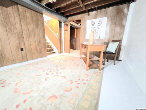 635 10th NE Mason City IA 50401