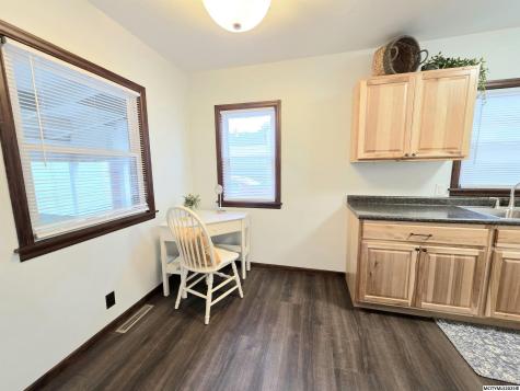 635 10th NE Mason City IA 50401