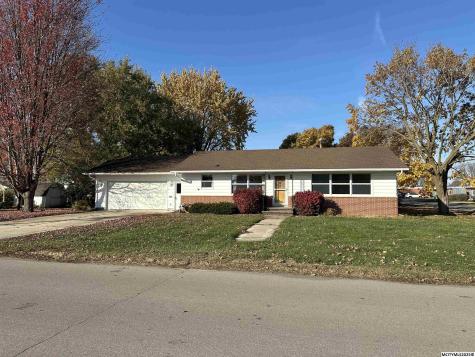 810 6th Avenue N Northwood IA 50459