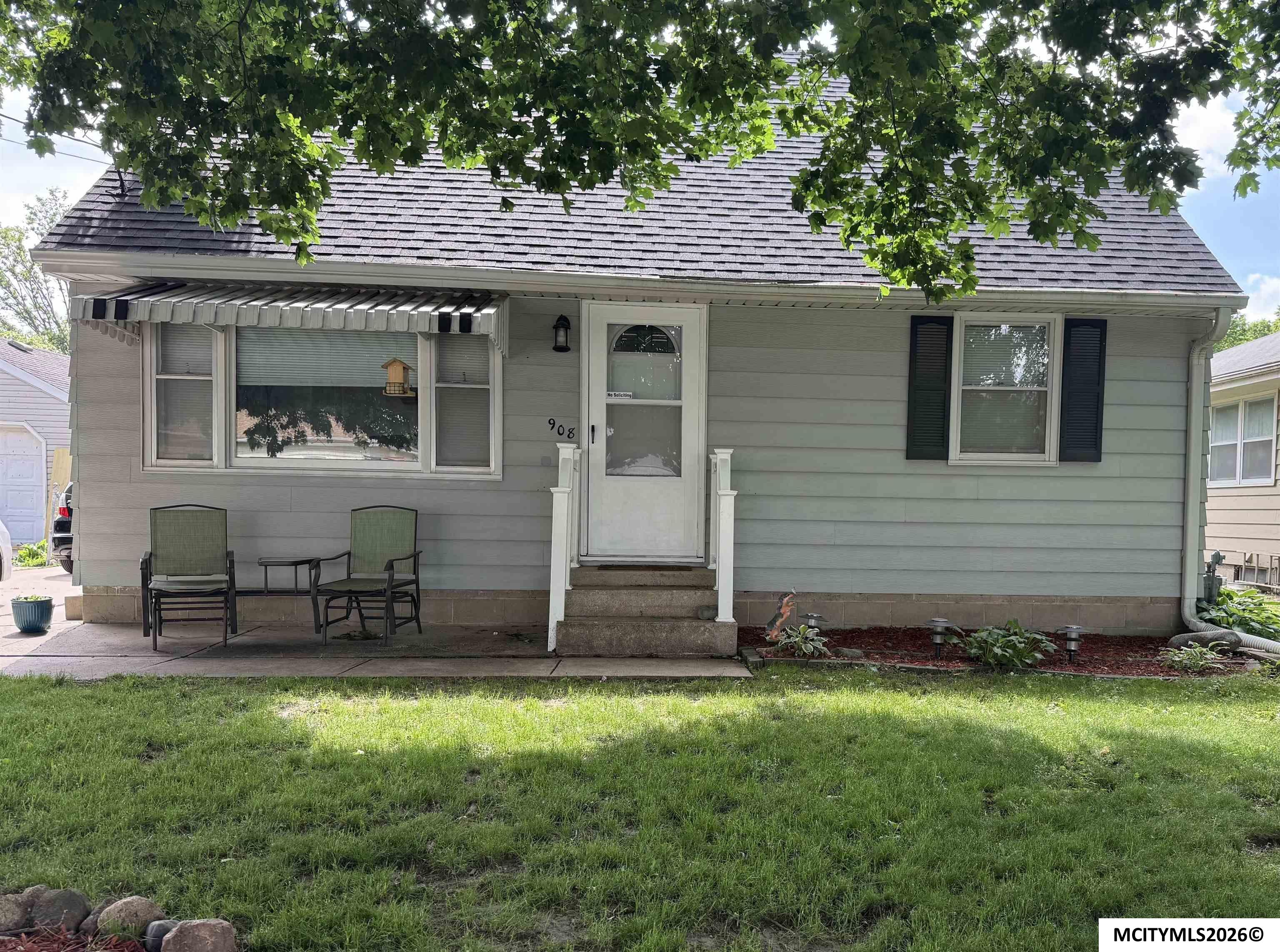 908 S Virginia Mason City IA 50401