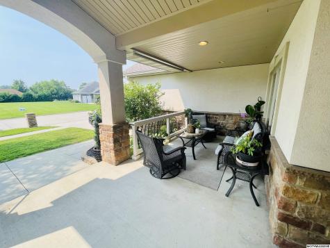 2348 Calloway Court Mason City IA 50401