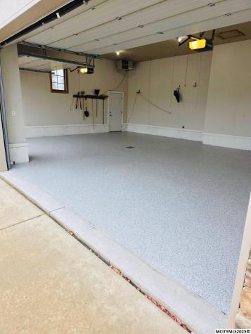 2348 Calloway Court Mason City IA 50401