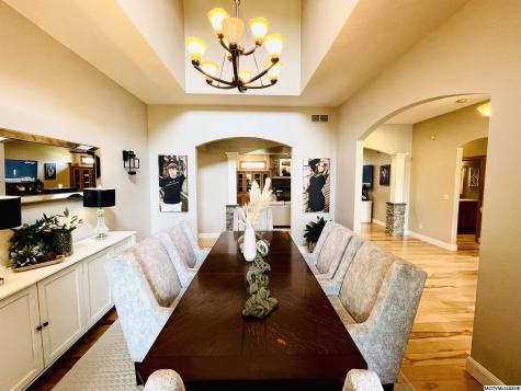 2348 Calloway Court Mason City IA 50401