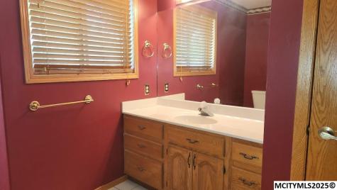 61 N Yorktown Pike Mason City IA 50401