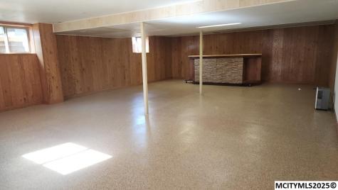 61 N Yorktown Pike Mason City IA 50401