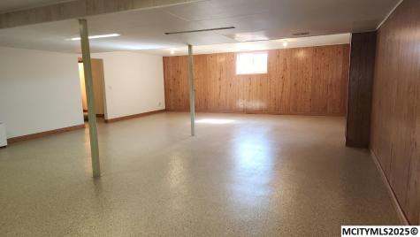 61 N Yorktown Pike Mason City IA 50401