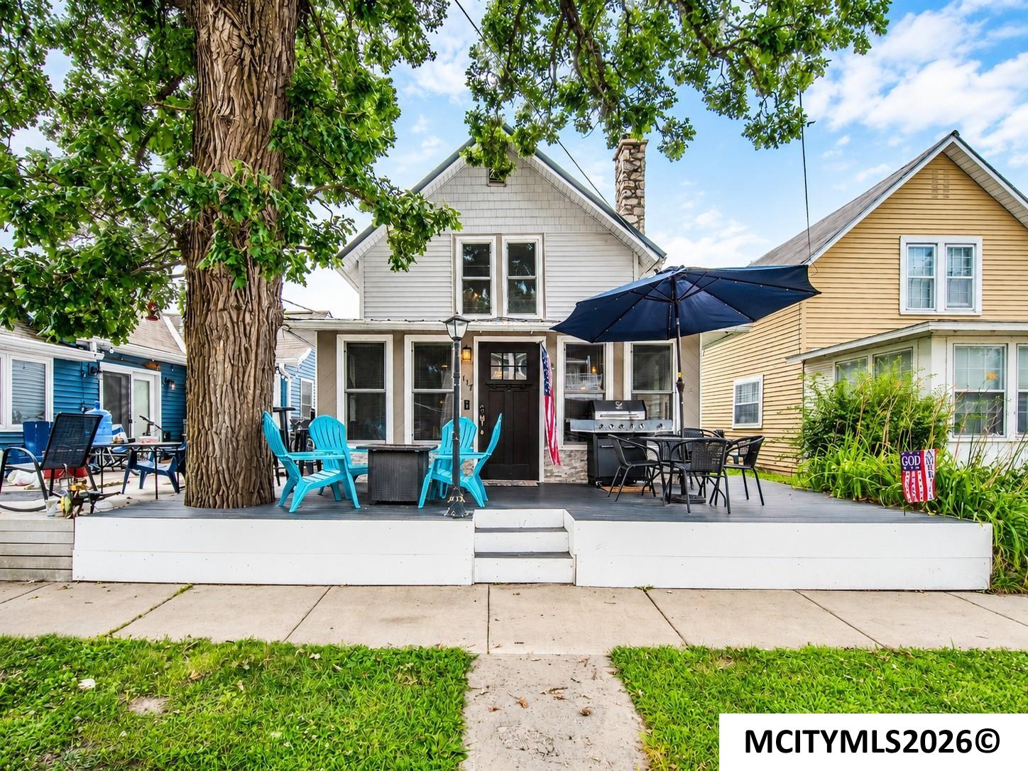 117 4th Avenue N Clear Lake IA 50428