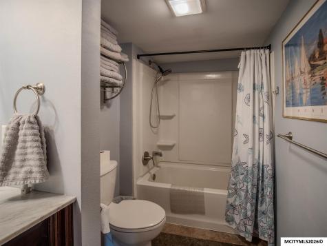 117 4th Avenue N Clear Lake IA 50428