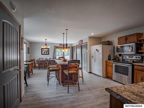 117 4th Avenue N Clear Lake IA 50428