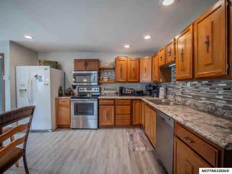 117 4th Avenue N Clear Lake IA 50428