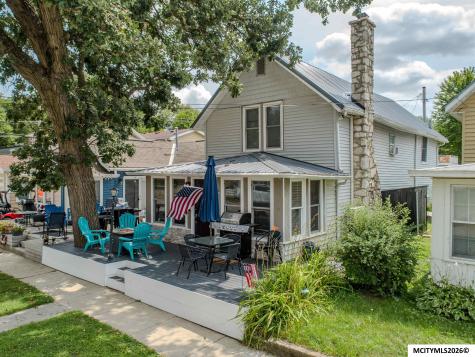 117 4th Avenue N Clear Lake IA 50428