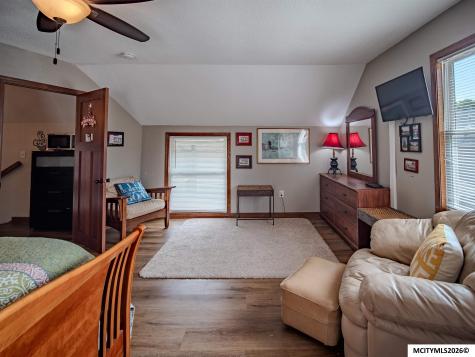 117 4th Avenue N Clear Lake IA 50428