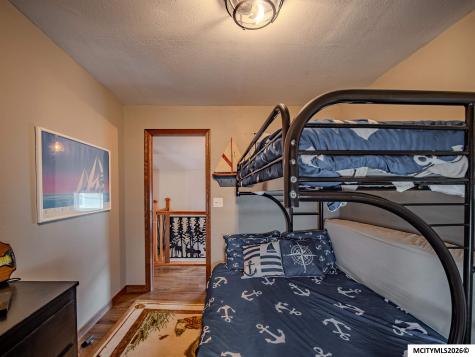 117 4th Avenue N Clear Lake IA 50428