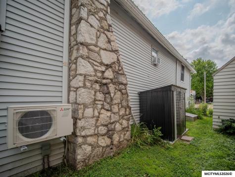 117 4th Avenue N Clear Lake IA 50428