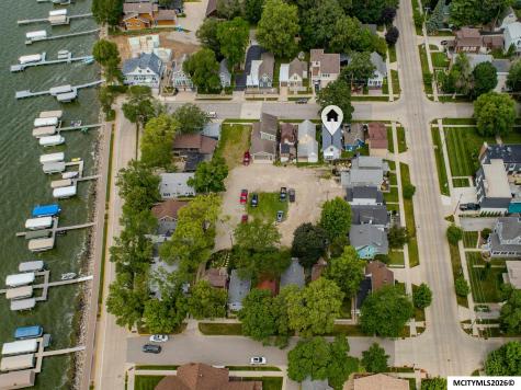 117 4th Avenue N Clear Lake IA 50428