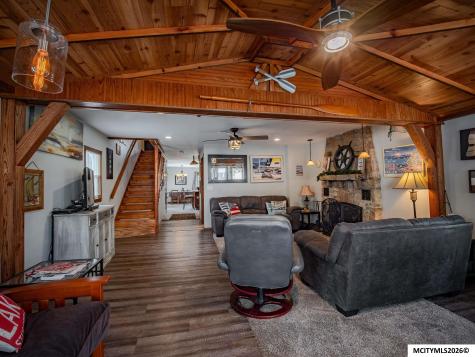 117 4th Avenue N Clear Lake IA 50428