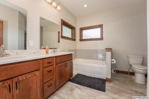 605 Bedford Street Clear Lake IA 50428