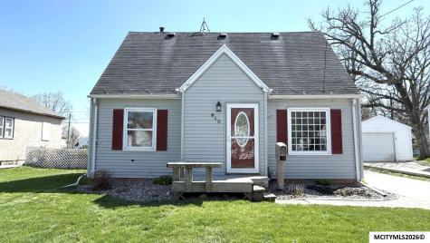 815 16th NE Mason City IA 50401
