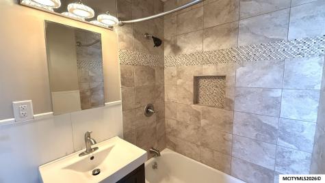 815 16th NE Mason City IA 50401