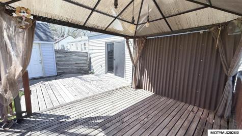 815 16th NE Mason City IA 50401
