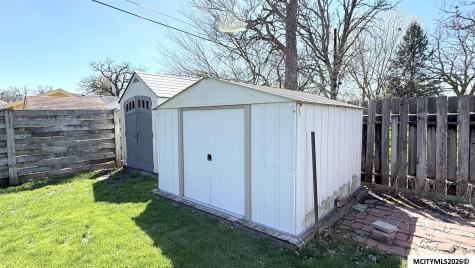 815 16th NE Mason City IA 50401