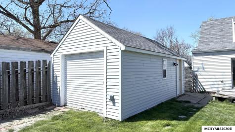 815 16th NE Mason City IA 50401
