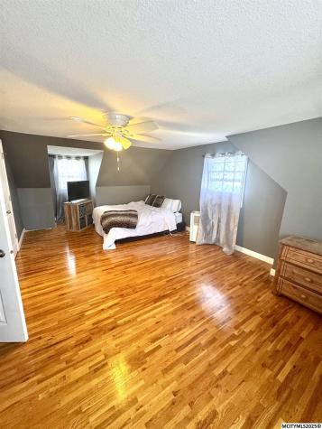 915 S Louisiana Mason City IA 50401