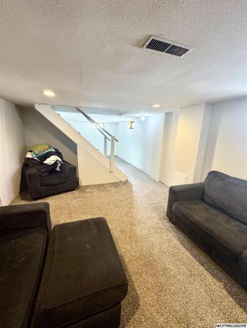 915 S Louisiana Mason City IA 50401