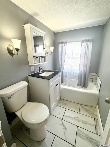 915 S Louisiana Mason City IA 50401