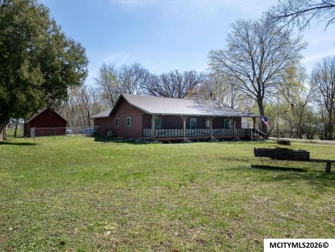 502 S 12th Street Clear Lake IA 50428